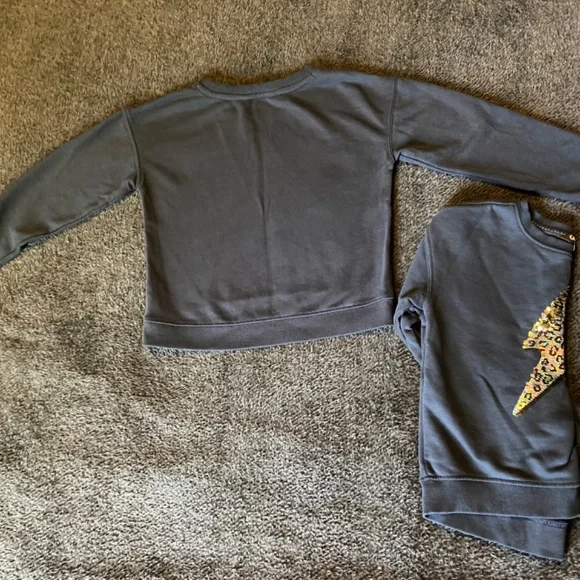 Pull on Sweater - Picture 2 of 4